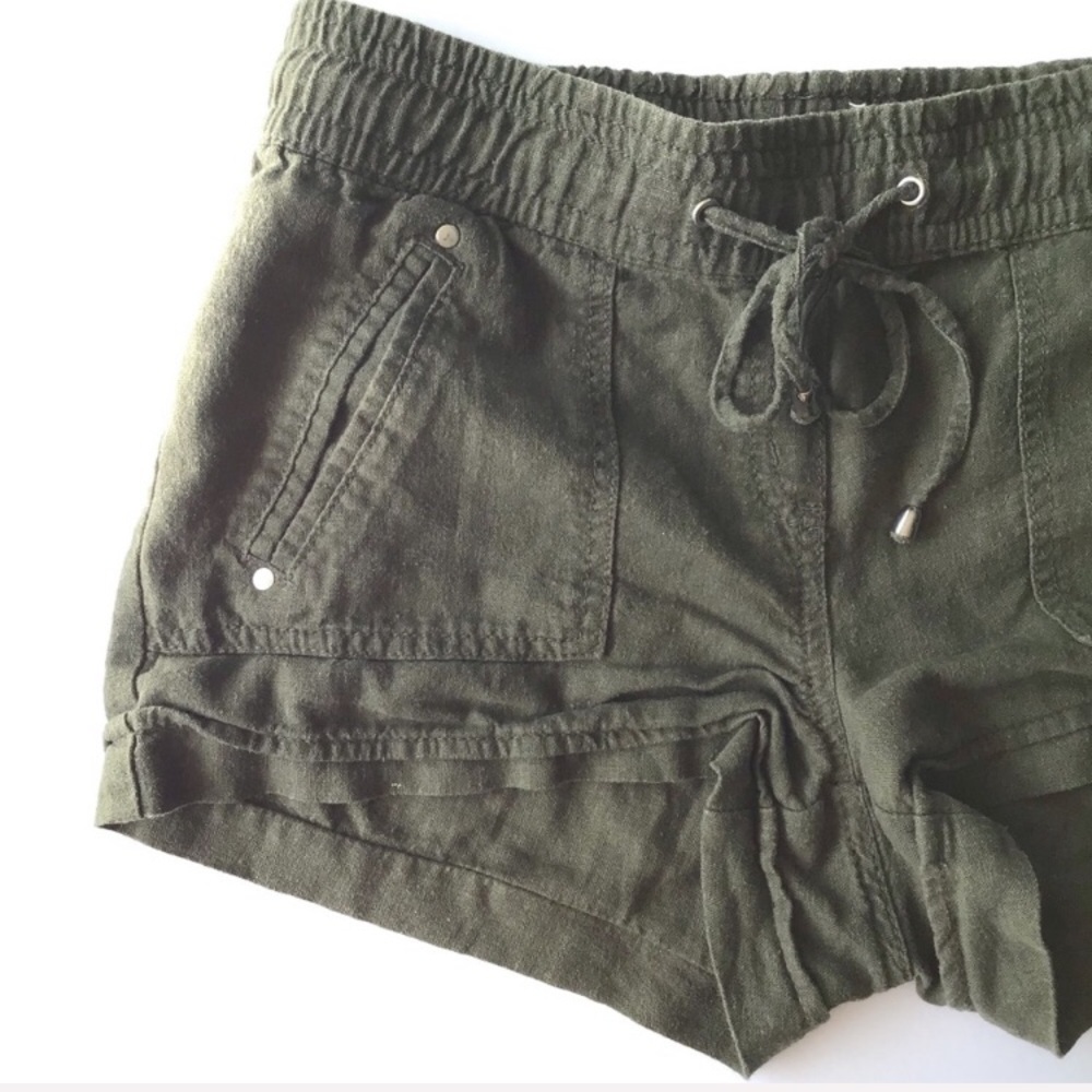 DYNAMITE | DRAWSTRING GREEN LINEN BLEND SHORTS